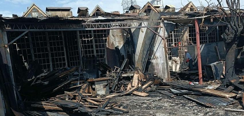 5 işyeri küle döndü