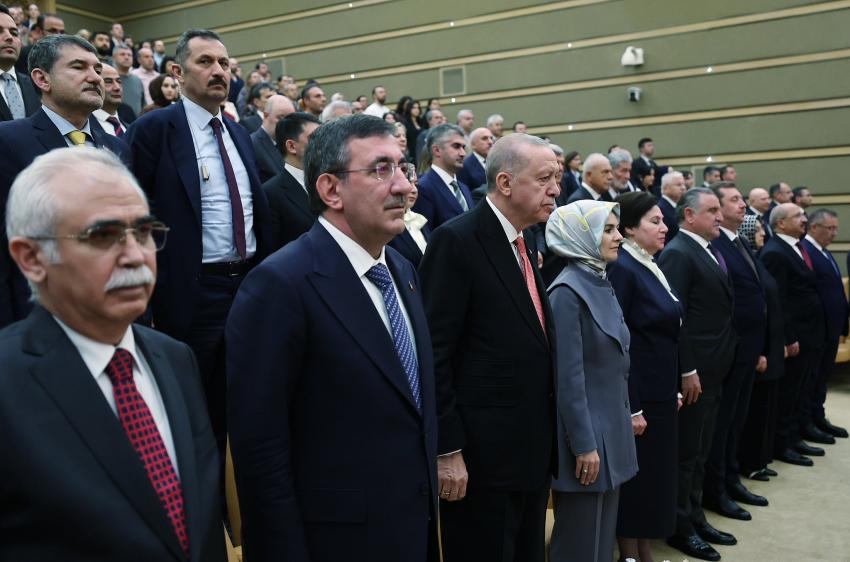 Cumhurbaşkanı Erdoğan'dan Kamu’ya Uyarı: Görevi Kötüye Kullananların Gözünün Yaşına Bakmayız