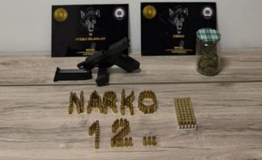 Silah ve Esrar Ele Geçirildi