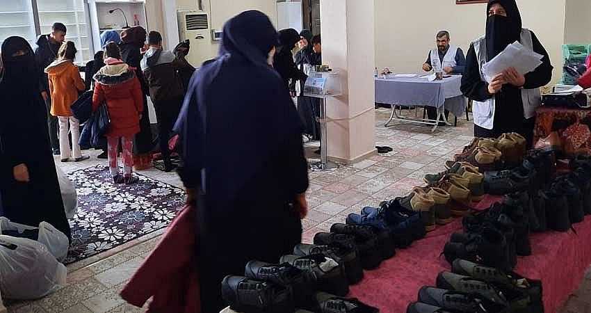 YETİM ÇOCUKLARA KIŞLIK GİYECEK YARDIMI