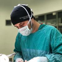 Bir İlk: Tek Delikten Kapalı Apandisit Ameliyatı